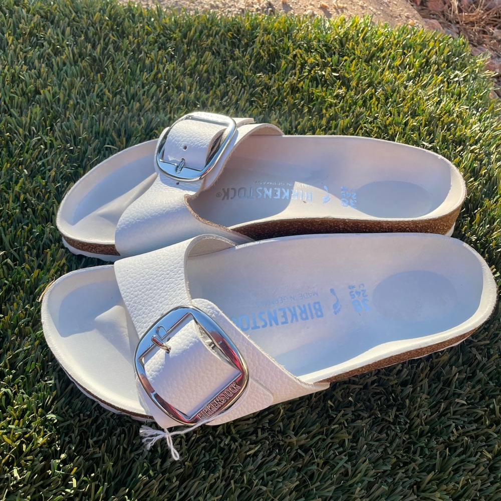 Women’s Birkenstock Madrid Big Buckle White Leather sandal sz 7 - Picture 5 of 6